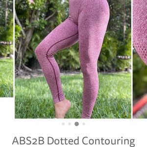 Seamless contouring leggings - Abs2bFitness Brand -Beautiful Pink color
